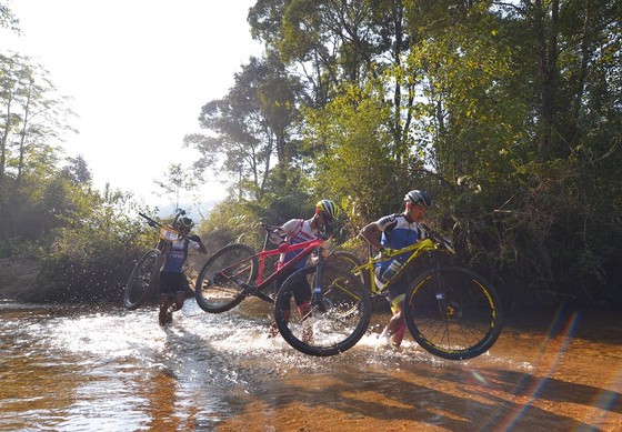 Khởi tranh giải siêu marathon quốc tế Dalat Ultra Trail 2020 ảnh 1 Khởi tranh giải siêu marathon quốc tế Dalat Ultra Trail 2020 ảnh 1