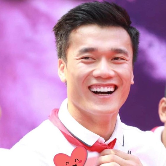 Bùi Tiến Dũng vẫn đứng đầu trong Top 5 cầu thủ được theo dõi nhiều nhất ảnh 1