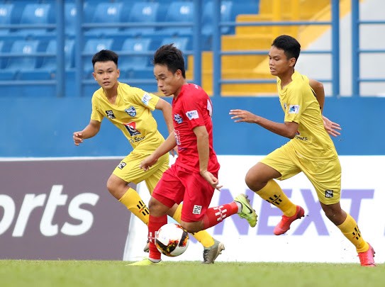 Thắng TPHCM 3-2, U15 Becamex Bình Dương vào bán kết ảnh 1