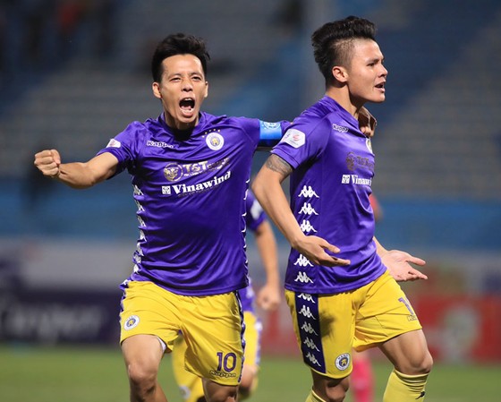 Quang Hải và Văn Quyết, hai mắt xích quan trọng ở giai đoạn tăng tốc của Hà Nội FC