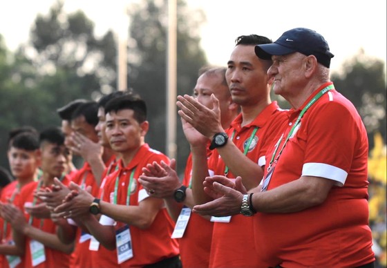 Thầy ngoại ra quân V-League thất bại: ‘Thuốc Tây’ chưa ngấm! ảnh 2 Thầy ngoại ra quân V-League thất bại: ‘Thuốc Tây’ chưa ngấm! ảnh 2