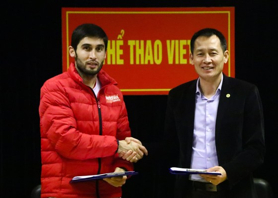 Tân binh Abdumuminov ở Viettel