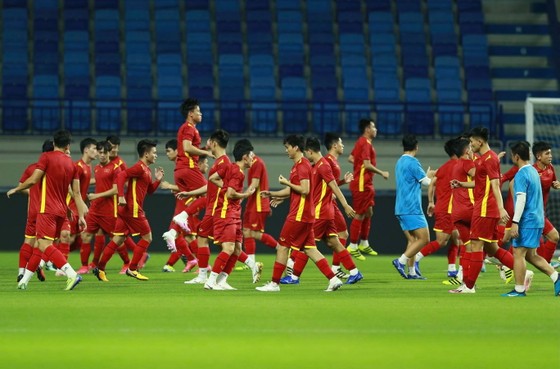 Đội tuyển Việt Nam trong buổi tập cuối cùng trước trận đấu với Indonesia. Ảnh: THIỀU ANH
