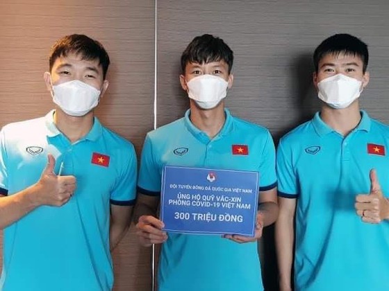 Đội tuyển Việt Nam được thưởng 5 tỷ đồng sau 2 chiến thắng ảnh 1 Đội tuyển Việt Nam được thưởng 5 tỷ đồng sau 2 chiến thắng ảnh 1