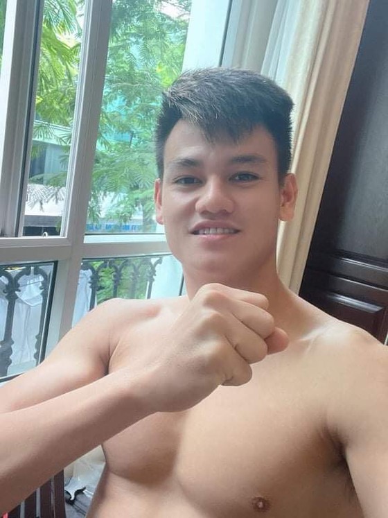 Các cầu thủ tập luyện chờ ngày trở lại sân cỏ ảnh 7