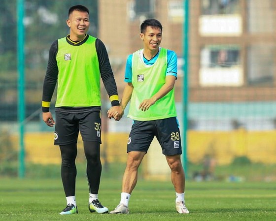 V-League chưa đá lại, thầy Park cũng… lo ảnh 1