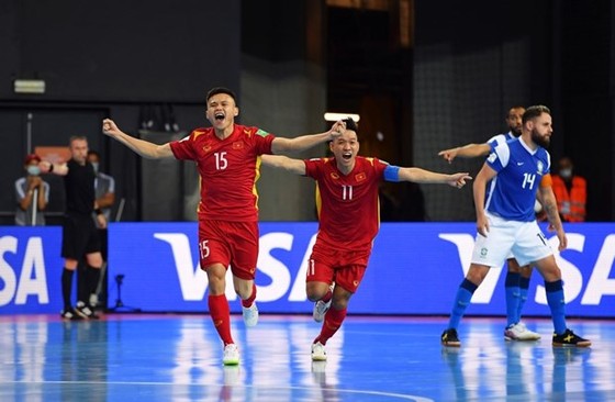 Phút chạnh lòng của Futsal ảnh 1