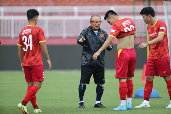 Đội tuyển Việt Nam bắt đầu khởi động cho AFF Cup 2022 ảnh 2