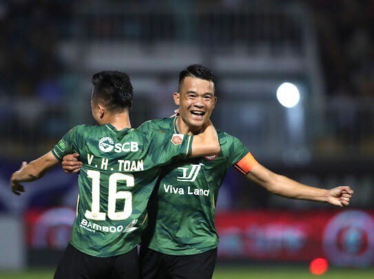HA.GL tung cờ trắng ở cuộc đua vô địch ảnh 1