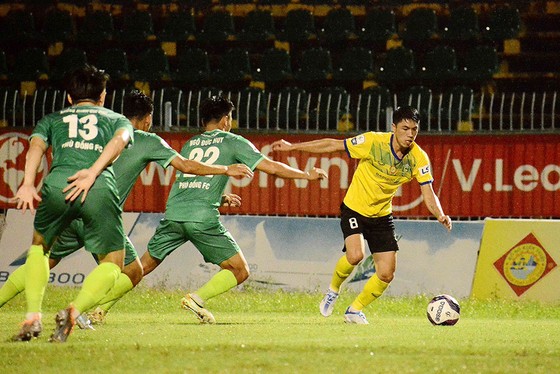Cầu thủ Cần Thơ lại dọa… bỏ giải ảnh 1