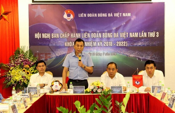 Trước thềm Đại hội VFF khóa IX: Thêm ông Nguyễn Quốc Hội và Dương Văn Hiền rút lui ảnh 1