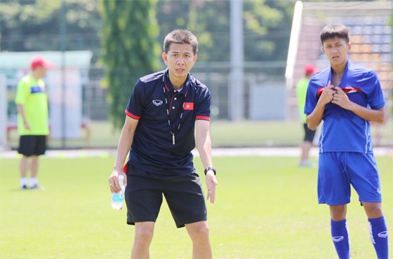 HLV Hoàng Anh Tuấn nhận nhiệm vụ ở đội tuyển U18-U20 quốc gia ảnh 1