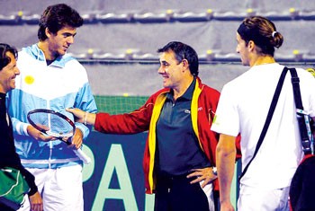 Davis Cup 2008: Khi đất nước điên cuồng vì bóng đá... nhận ra sự khát khao với quần vợt ! ảnh 2