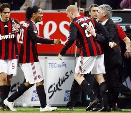Vòng 30 - Serie A 2008/09: Juventus xa dần ngôi vô địch ảnh 2