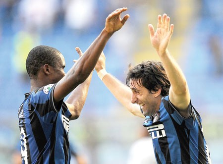 Vòng 3 Serie A 2009-2010: Hạ Parma, Inter vào top đầu