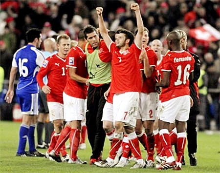Vòng loại World Cup 2010 khu vực châu Âu (rạng sáng 15-10): Thụy Sĩ và Slovakia giành vé