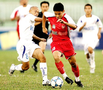 Giải bóng đá Liên đoàn TPHCM - Cúp Navibank 2010 (ngày 7-1): Nam Định bị loại