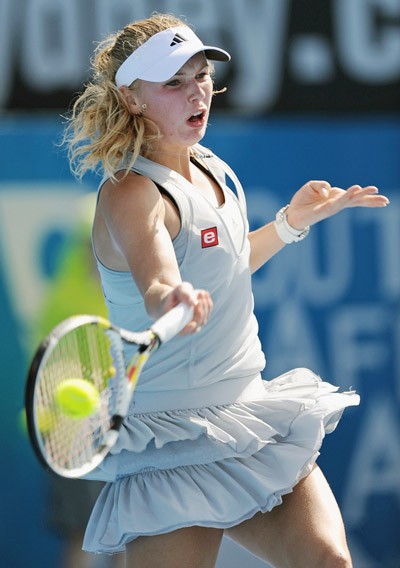 WTA Sydney International 2010: “Hàng hiệu” rơi đài !