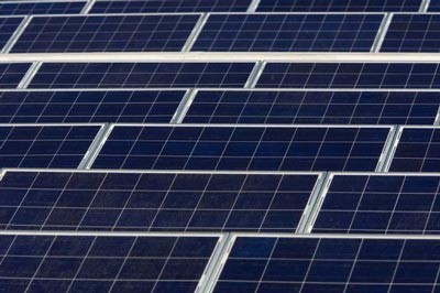 Pháp xây dựng nhà máy điện lớn nhất thế giới chạy bằng năng lượng mặt trời