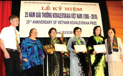 Trao Giải thưởng Kovalevskaia cho 3 nhà khoa học nữ ảnh 1