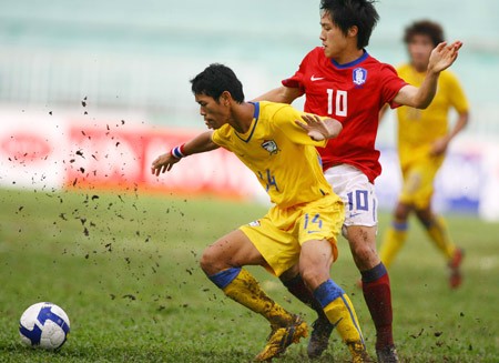Giải bóng đá U19 Đông Nam Á 2010 (ngày 28-7): Việt Nam tranh hạng ba