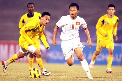 Tuyển Việt Nam trước AFF Cup 2010: Gia cố… tổ chức