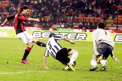 Vòng 19 Serie A, AC Milan - Udinese 4 - 4: Cuộc rượt đuổi tỷ số nghẹt thở