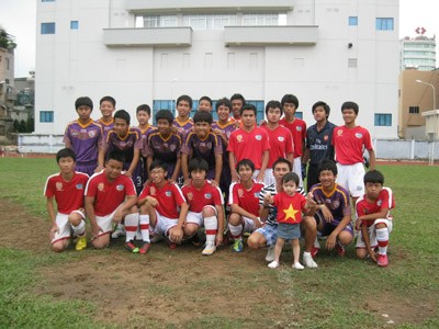Học viện bóng đá MT OAZ (Thái Lan) giao lưu tại TP HCM