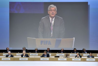 Blatter đắc cử, bóng đá Anh sợ hậu quả