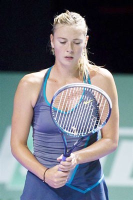 WTA Championships Istanbul 2011 - Thua trận thứ hai, Masha bỏ cuộc