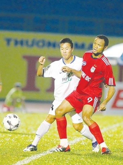 “Phiên chợ” ngoại binh: Đợi tân binh