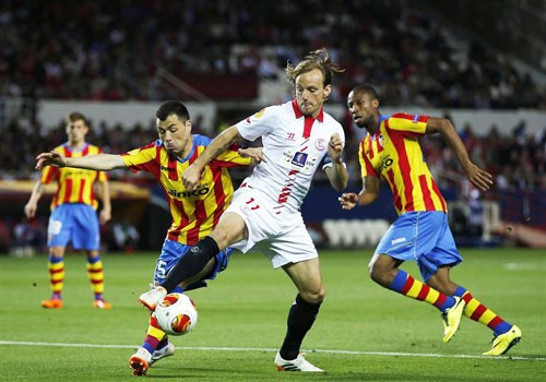 Valencia - Sevilla (lượt đi 0-2): Cơn ác mộng của bầy dơi ảnh 1