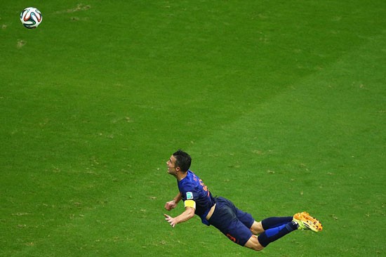 Zlatan Ibahimovic ứng viên cho danh hiệu bàn thắng đẹp nhất năm ảnh 4