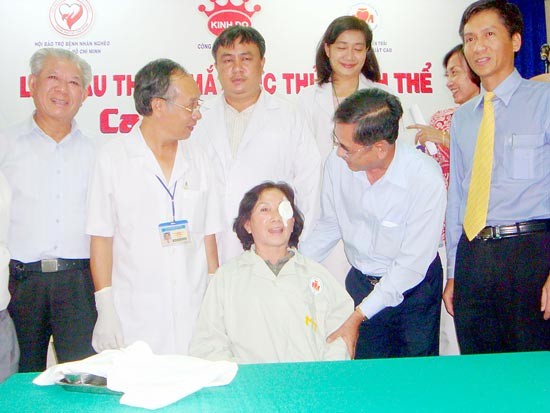 Hội Bảo trợ bệnh nhân nghèo TPHCM giúp hàng vạn người nghèo thoát bệnh
