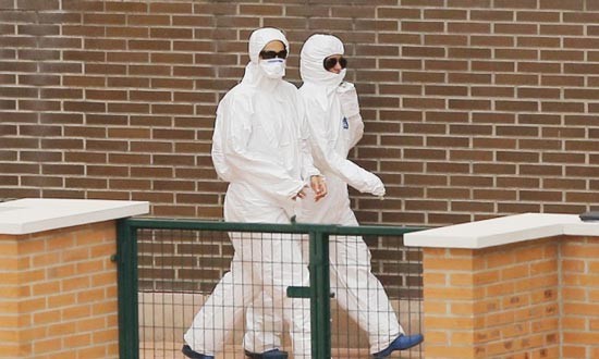 Một nhân viên y tế ở Anh nhiễm Ebola