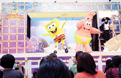 SpongeBob & Patrick - 2 ngôi sao hoạt hình huyền thoại thế giới lần đầu đến Việt Nam ảnh 1