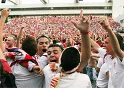 Sevilla lên ngôi vô địch ảnh 2