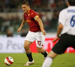 As Roma (2) - Palermo (9): Totti trở lại