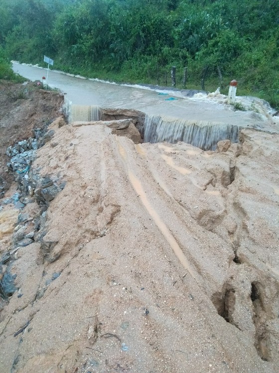 Bắc Tây Nguyên gánh chịu nhiều thiệt hại do bão số 4 ảnh 11
