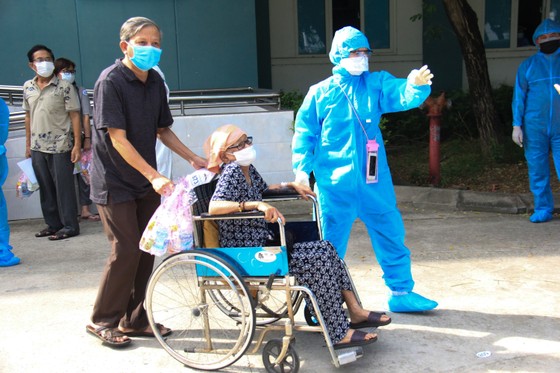Ngày 26-8, Đà Nẵng cho xuất viện 34 bệnh nhân Covid-19 ảnh 10