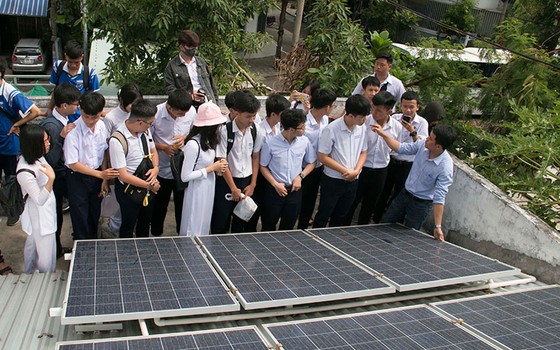 Đà Nẵng khuyến khích phát triển năng lượng mặt trời ảnh 2