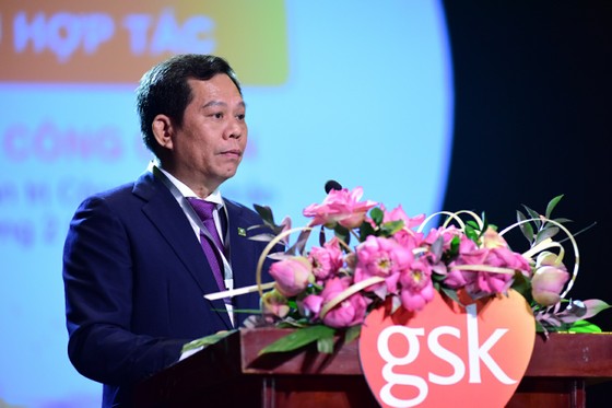 Ký kết hợp tác giữa Công ty TNHH Dược phẩm GSK Việt Nam và Công ty CP Dược liệu Trung ương 2 ảnh 1