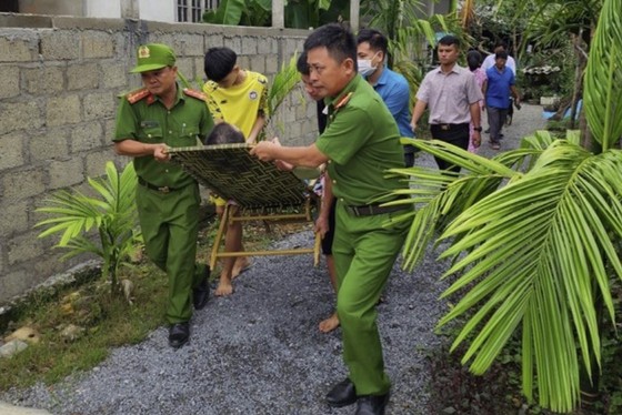 Các tỉnh miền Trung yêu cầu người dân không ra khỏi nhà từ 18 giờ ngày 27-9 ảnh 4