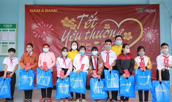 Tết ấm đến với Trà Leng và Rào Trăng ảnh 6