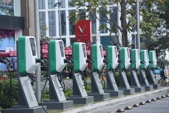VinFast xóa bỏ rào cản với ô tô điện tại Việt Nam như thế nào? ảnh 2 VinFast xóa bỏ rào cản với ô tô điện tại Việt Nam như thế nào? ảnh 2
