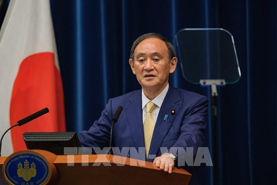 Thủ tướng Suga Yoshihide tại cuộc họp báo ở Tokyo, Nhật Bản. Ảnh: AFP/TTXVN