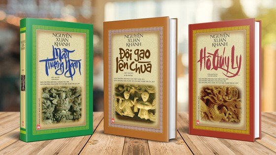 Bộ ba tiểu thuyết lịch sử của nhà văn Nguyễn Xuân Khánh: Hồ Quý Ly, Mẫu thượng ngàn và Đội gạo lên chùa
