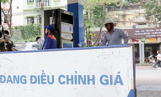 Kiên quyết chấn chỉnh hoạt động kinh doanh xăng dầu ảnh 1