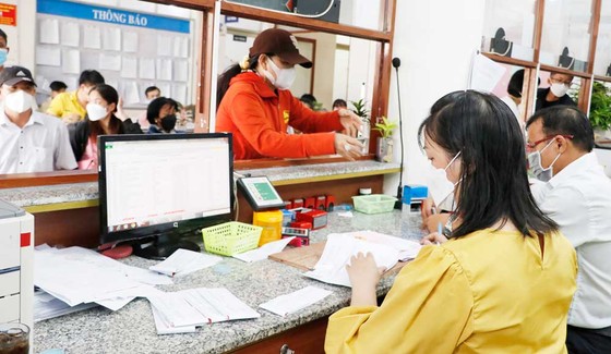 Tăng lương cơ sở ngay từ ngày 1-1-2023: Nhiều ý kiến đồng tình ảnh 1