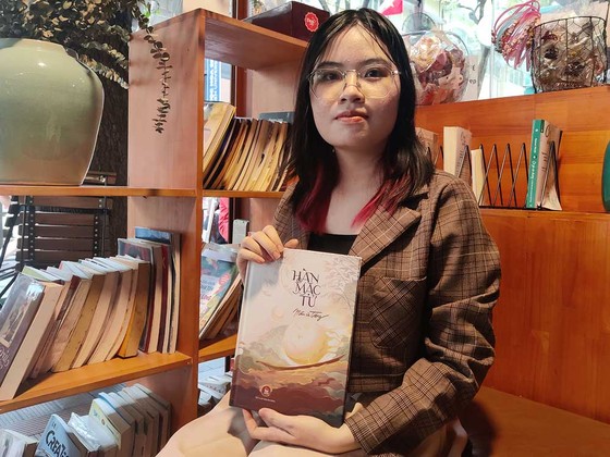 Cô gái 9X Nhâm Hồng Ngọc tìm đến thế giới thơ Hàn Mặc Tử